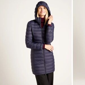 Quince Lightweight Down Long Puffer Jacket